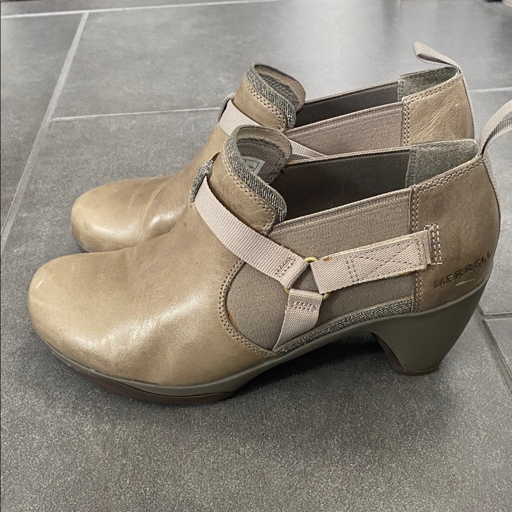 Merrell Women's Taupe Brown Leather Slip-On Ankle Booties
